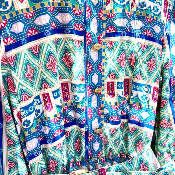 Vintage 1980s Abstract Print Pleated Dress With Matching Belt And Shoulder Pads - Picture 6 of 12